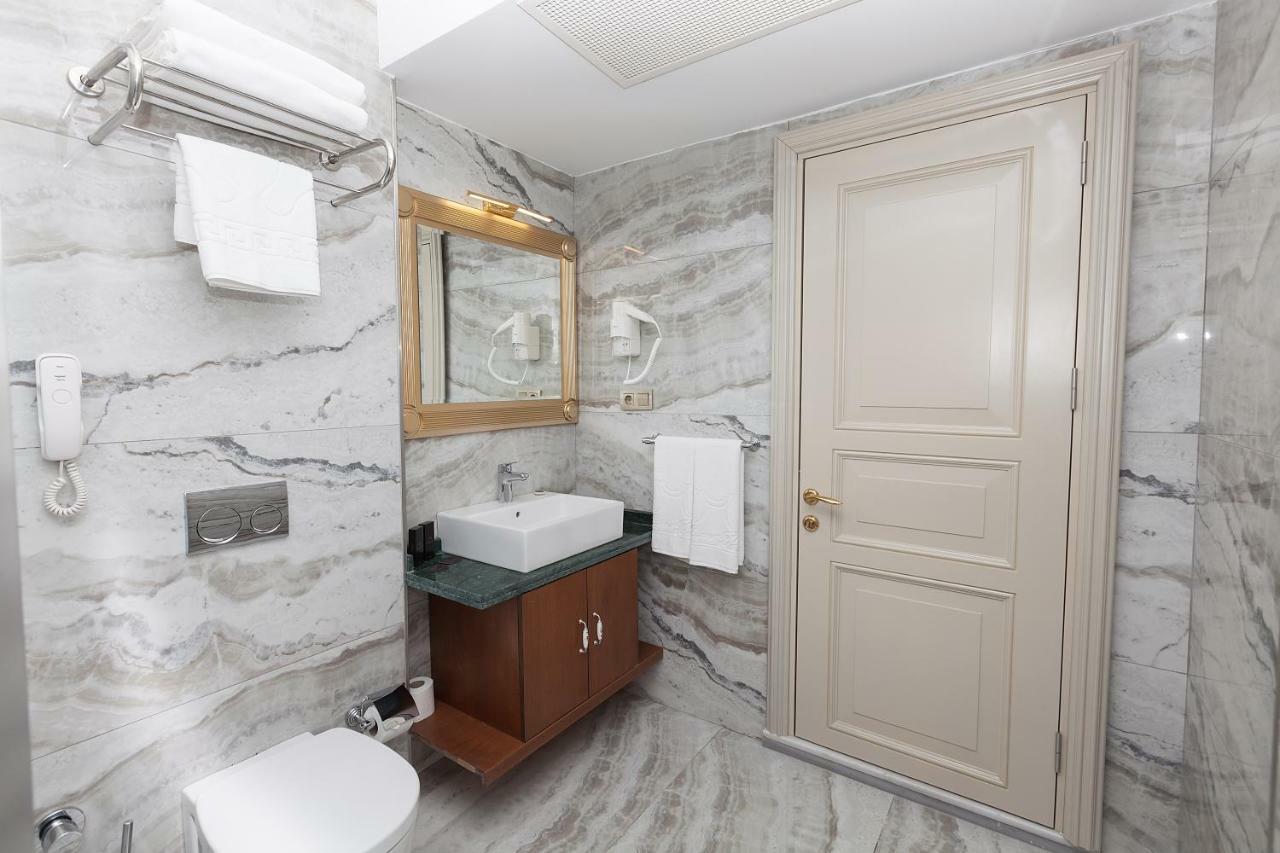 Meserret Palace Hotel - Special Category Istanbul Bagian luar foto
